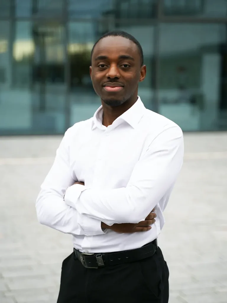 Makerus Consulting Team - Christopher Osei